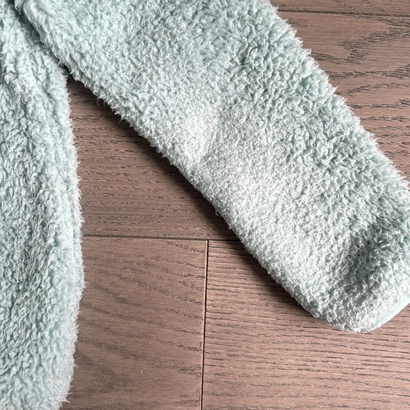 Two OshKosh B’Gosh Girl’s Sweaters in size 10/10A - Picture 9 of 9